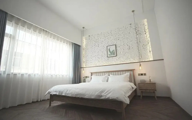 Unique Space Design Art Hotel