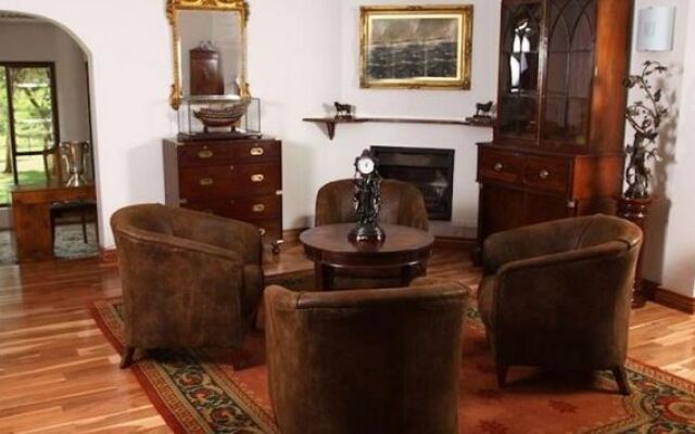 Thorn Tree Lodge