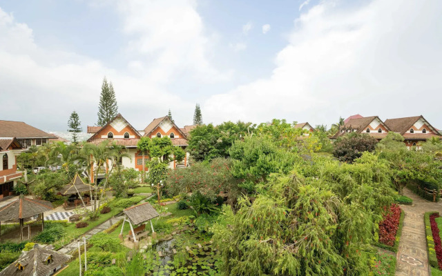 Royal Orchids Garden Hotel & Condominiums