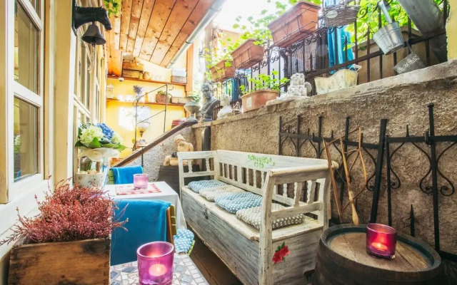 Divná Pani Luxury Gallery Rooms