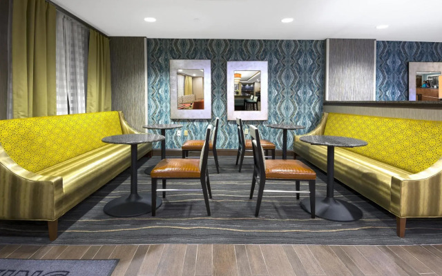 Hampton Inn Winston-Salem Hanes Mall