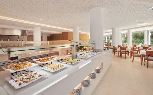 Hipotels Bahía Grande Aparthotel