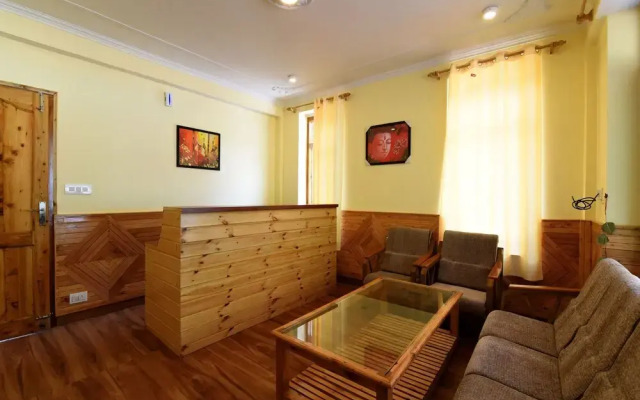 OYO 14583 Home Mountain View 2BHK Shanag