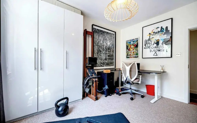 The Writers Light- 2 bed Shoreditch