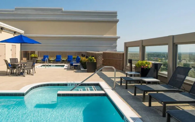 The Cosmopolitan at Reston Town Center