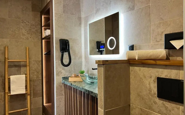 Cocoon Inn
