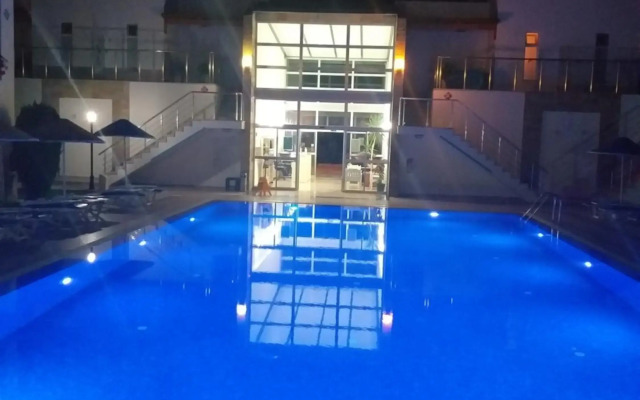 Paradise Apart Hotel