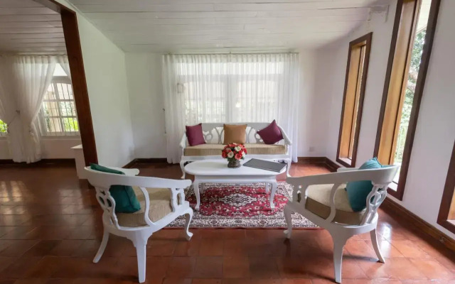 Monarch Villa Hanthana Kandy