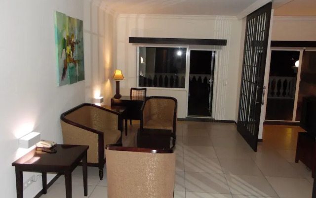 Portaluna Hotel & Resort By Reston
