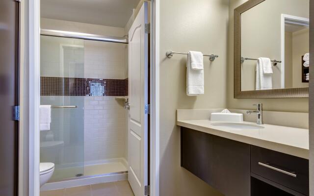 Staybridge Suites St Louis - Westport by IHG