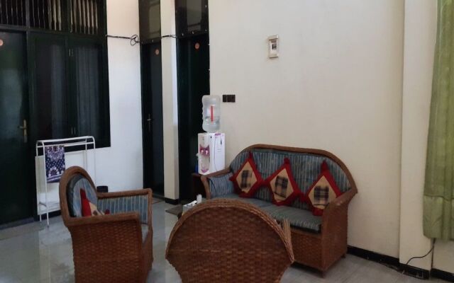 OYO 2342 Asti Residence 1