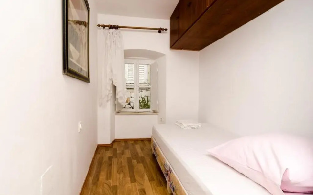 Apartment La Marina