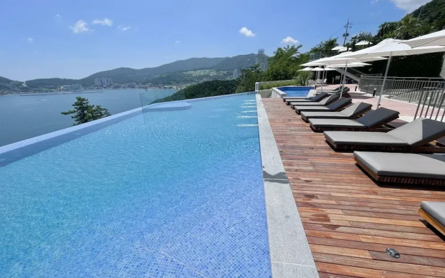 Hotel SangSang & Private SangSang Pool Villa