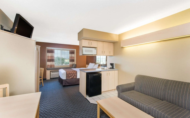 Microtel Inn & Suites by Wyndham Independence