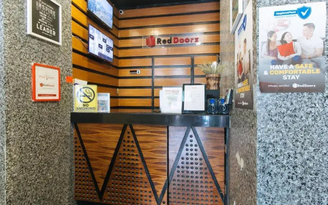 RedDoorz near Quiapo Church Manila