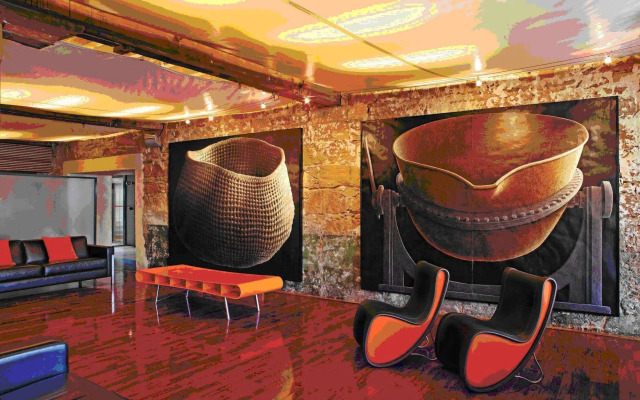 The Henry Jones Art Hotel