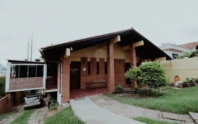 Tima Casa Ampla em Localiza o Privilegiada