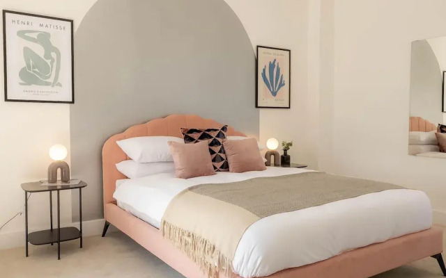 Wimbledon Tennis Retreat 3-bedroom by Sojo Stay