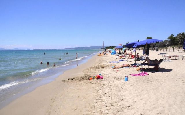 Bungalow in Riotorto Near sea Beach