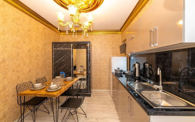 Sam Diamond Residence