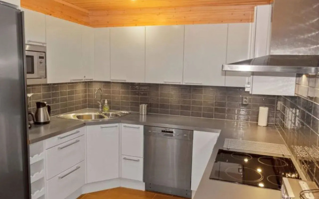 House  Salla