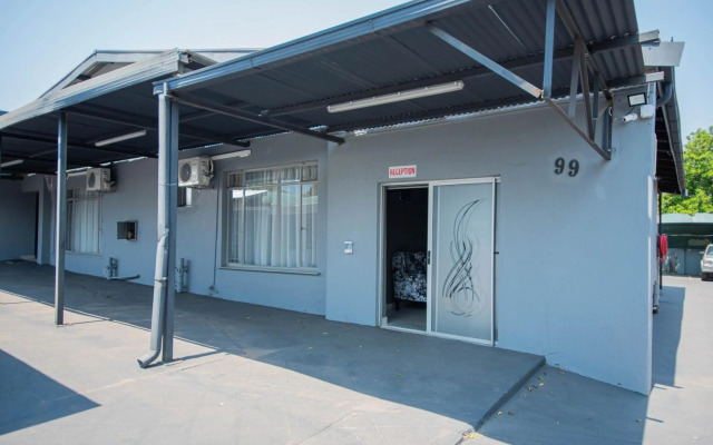 President Guest Lodge