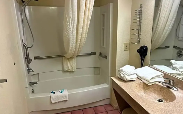 Days Inn by Wyndham Pigeon Forge Parkway