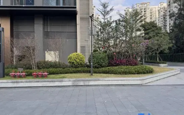Mihua International Apartment (Guangzhou Yangang Subway Station Branch)