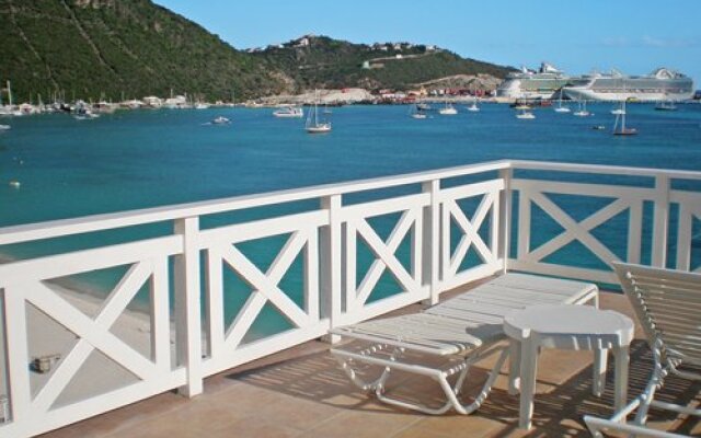 Sea Palace
