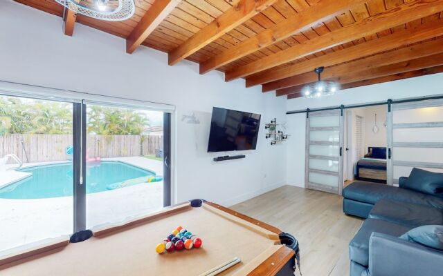 Villa Camila 5BR Luxury Home with Pool