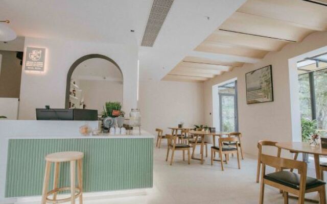 Jishan Jishui B&B