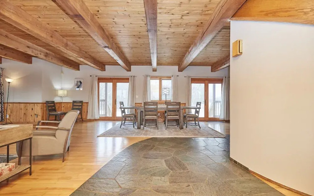 Grand Niagara Estate Lodge
