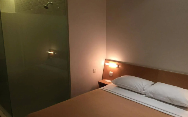 Mayo Inn (Staycation Approved)