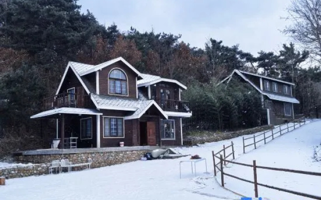 WhisperPeak · Secret WildLuxe Courtyard – Outside – Weihai