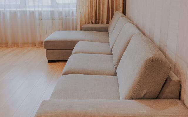 Золотой ключ на улице Авиаторов 42