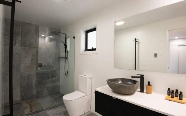 Black Diamond Retreat