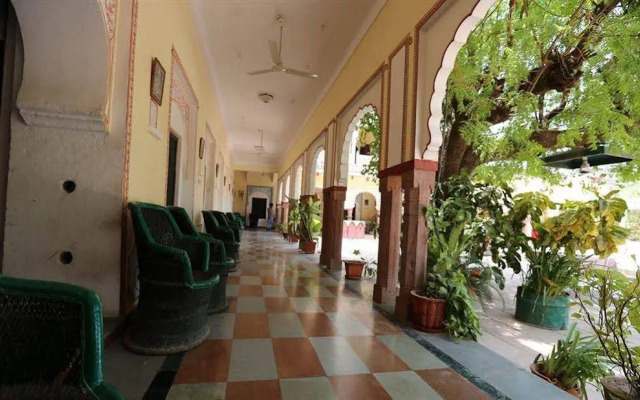 Bassi Fort Palace