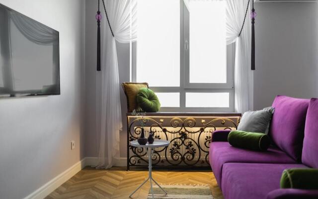 Nice Apartments on Karl Marx street 304B
