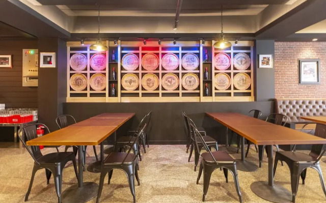 Oyo 664 Nara Hotel Restaurant And Bar