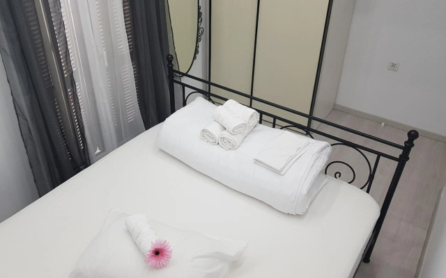 Konstantinos'S Luxury Apartment