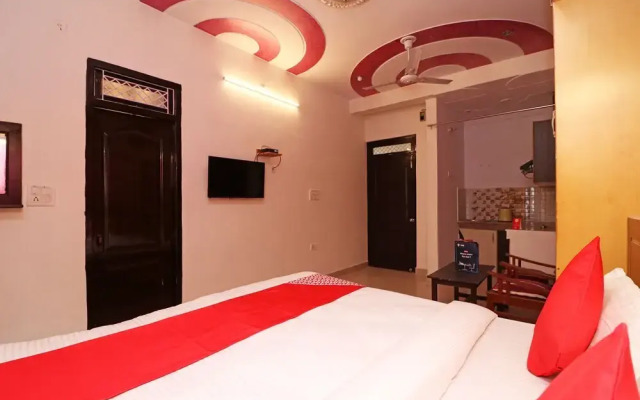OYO 23302 New Delhi Guest House