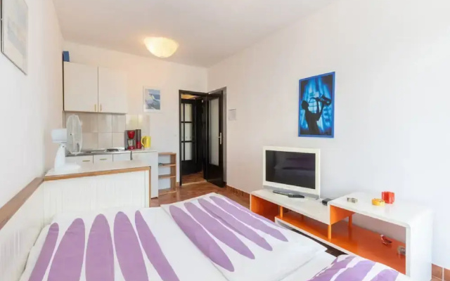 Apartments Ilija Njavro