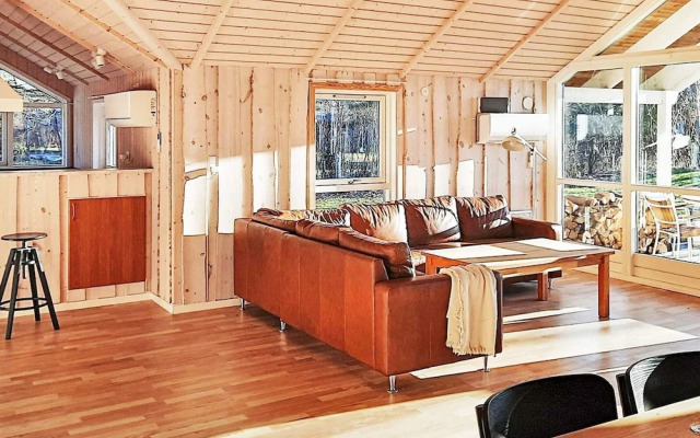 6 Person Holiday Home in Dannemare