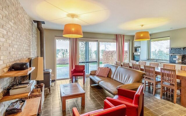 Ideal Holiday Home in Gijverinkhove With Terrace, Garden