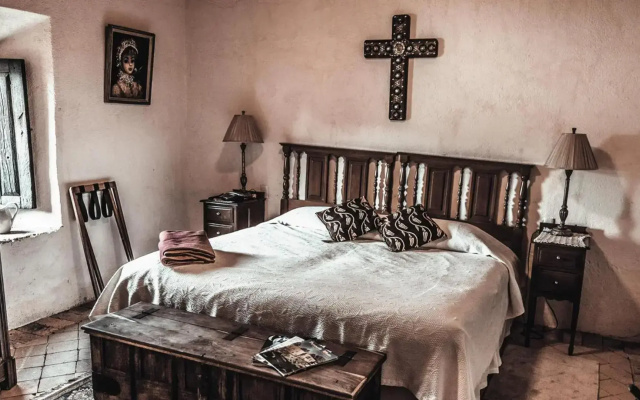 Hacienda Sepulveda Hotel & SPA