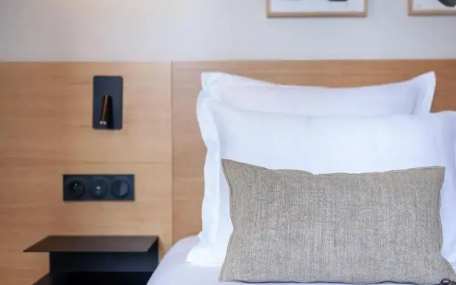 Tinah - Champs Elysées