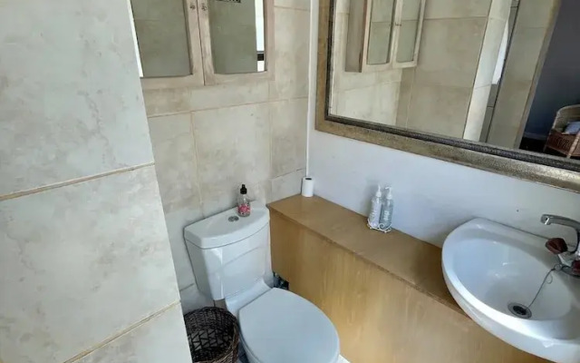 Room-living In Camps Bay Summer