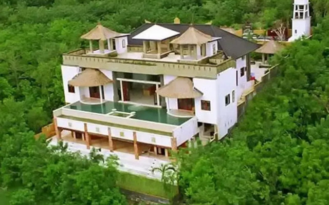 LaGen Cliff Villa Bali