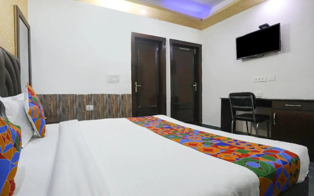 Sara Residency