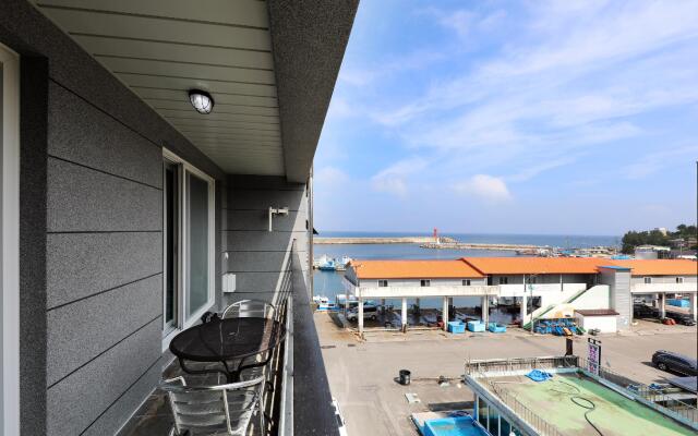 Yangyang Flora Pension